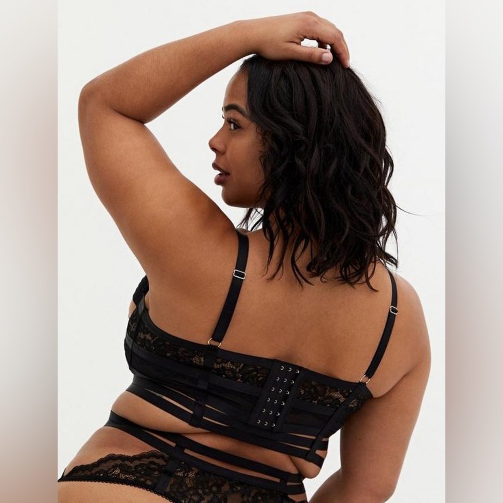 Simply Be Black Lace Cutout Cage Underwire Longline Bralette Sz 6 /6x - Picture 6 of 13